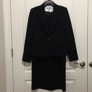 Kasper Black Suit size 8
